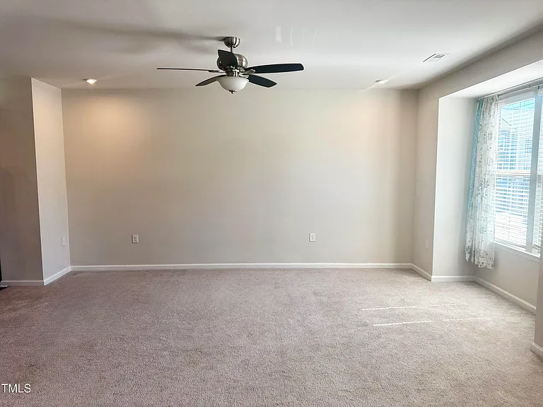 946 Channing Park Cir — Photo 24
