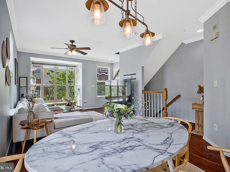 122 Lloyd St #211 — Photo 36