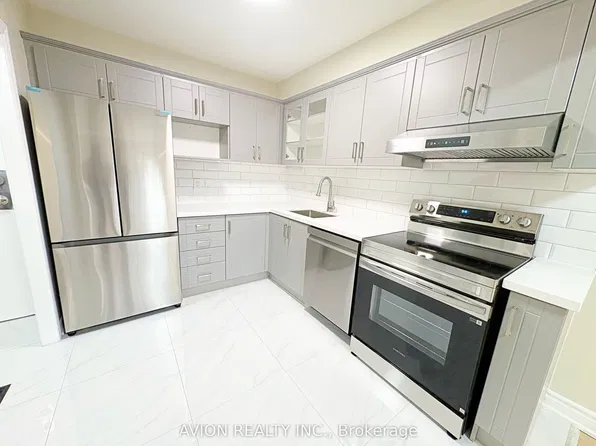 4091 Sheppard Ave E #202, Toronto, ON M1S 3H2