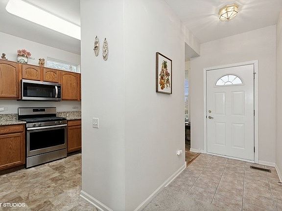 3rd image of 13201 Eakin Creek Ct