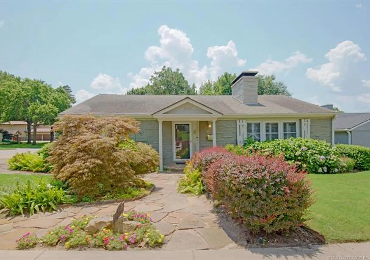 Gorgeous Midtown Home! — Photo 1