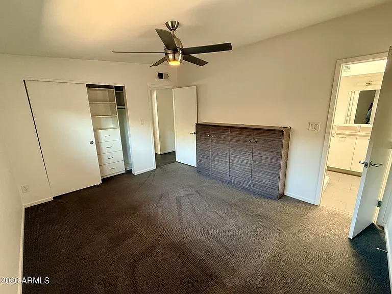 3702 E Paradise Dr — Photo 9