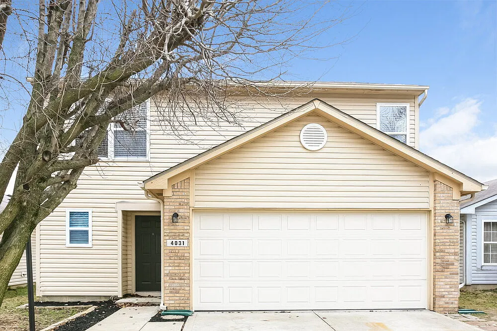 3 bed, 3.0 bath, 2003 sqft, $2,065 — Photo 1