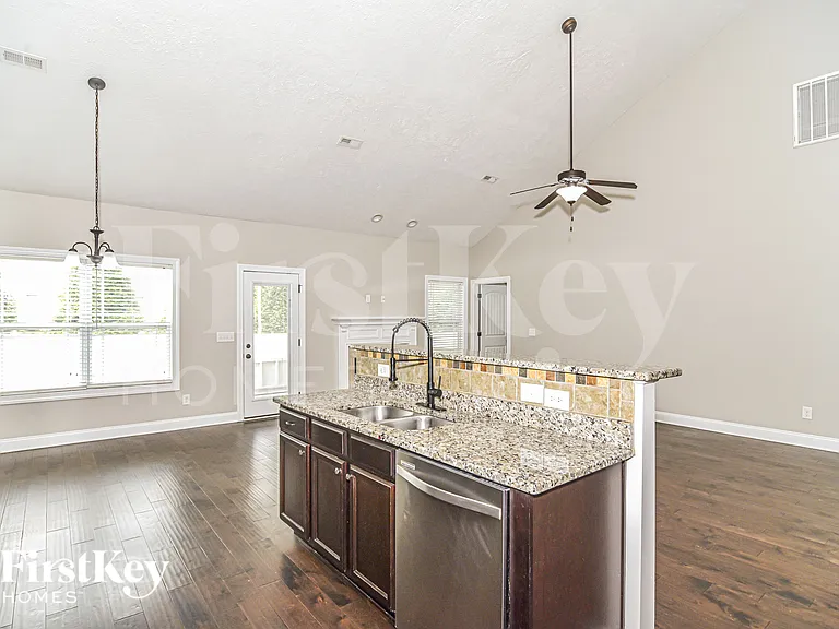 264 Autumn Terrace Ln — Photo 6