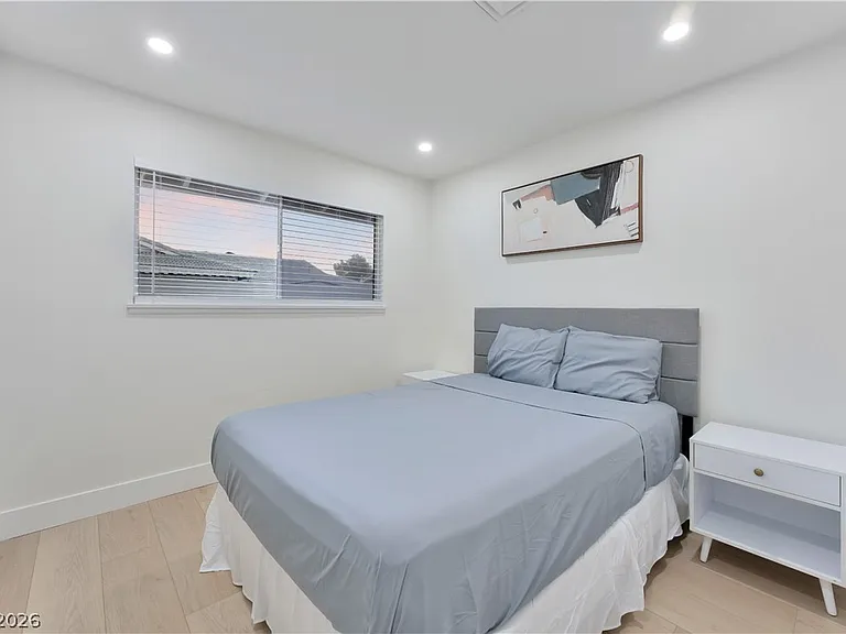 105 Marigold Ln — Photo 25
