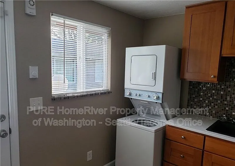 2 bed, 1.0 bath, 650 sqft, $1,550 — Photo 4