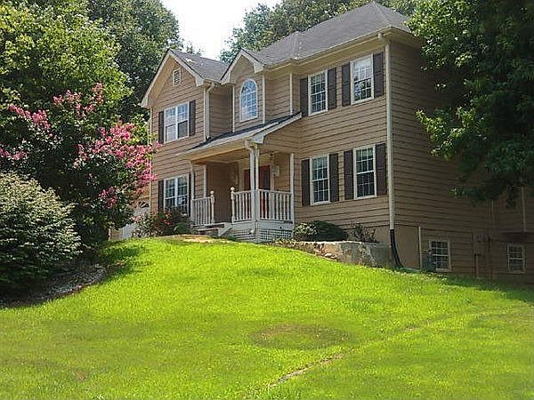 1st image of 2935 Splitwood Dr