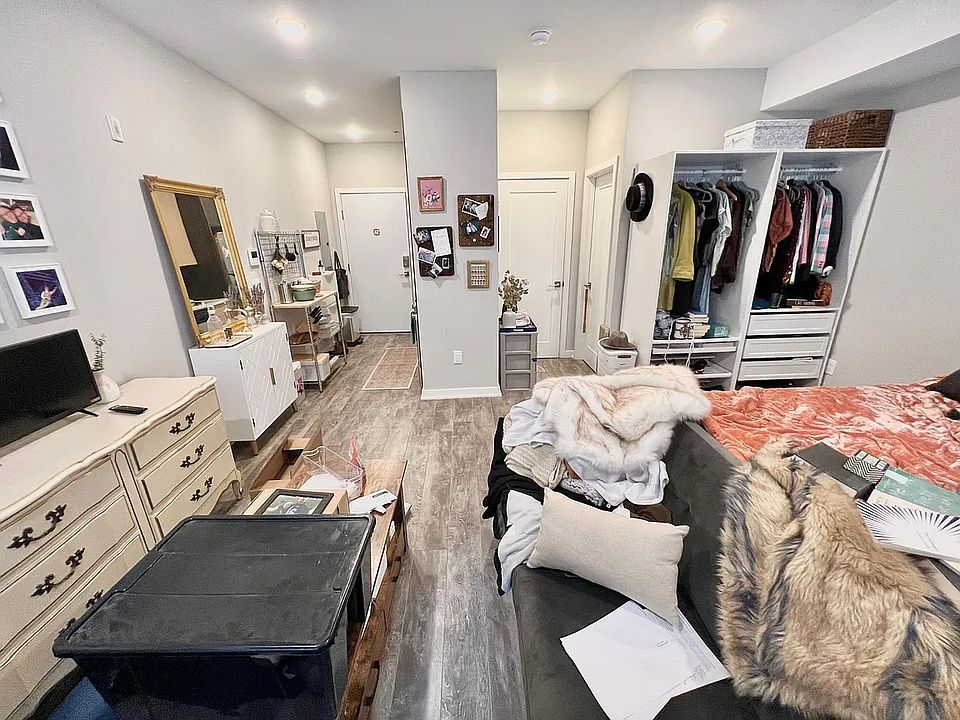 1st image of 1730 Ridge Ave #2R