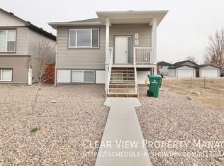 991 40th Ave N, Lethbridge, AB T1H 6B7