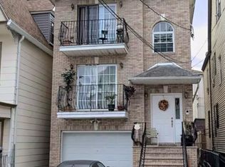 60 Arlington Ave, Newark, NJ 07104