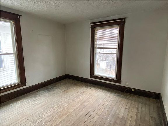 4th image of 1309 N 10th St