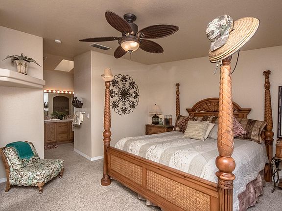 5th image of 2630 Huntington Dr