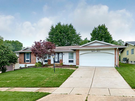 2nd image of 1815 Lakemont Ln