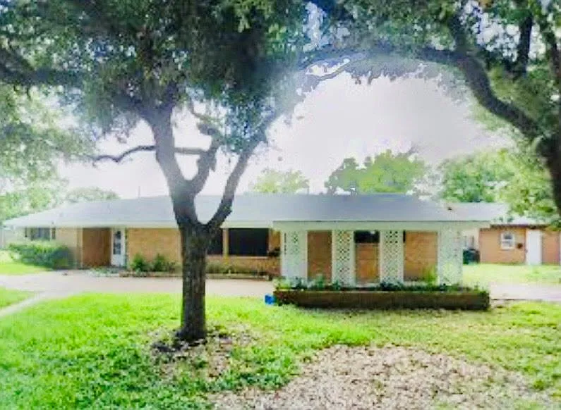 4 bed, 3089 sqft, $2,200 — Photo 1