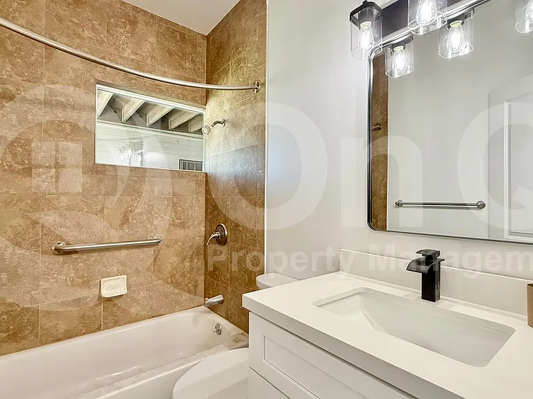 25 E Eva St #17 — Photo 3