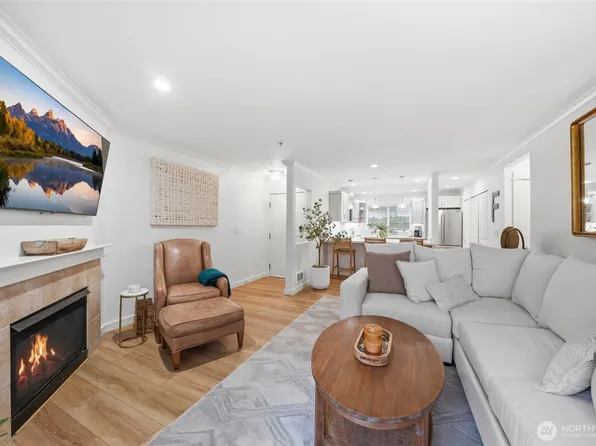 25025 SE Klahanie Boulevard #K101, Sammamish, WA 98029