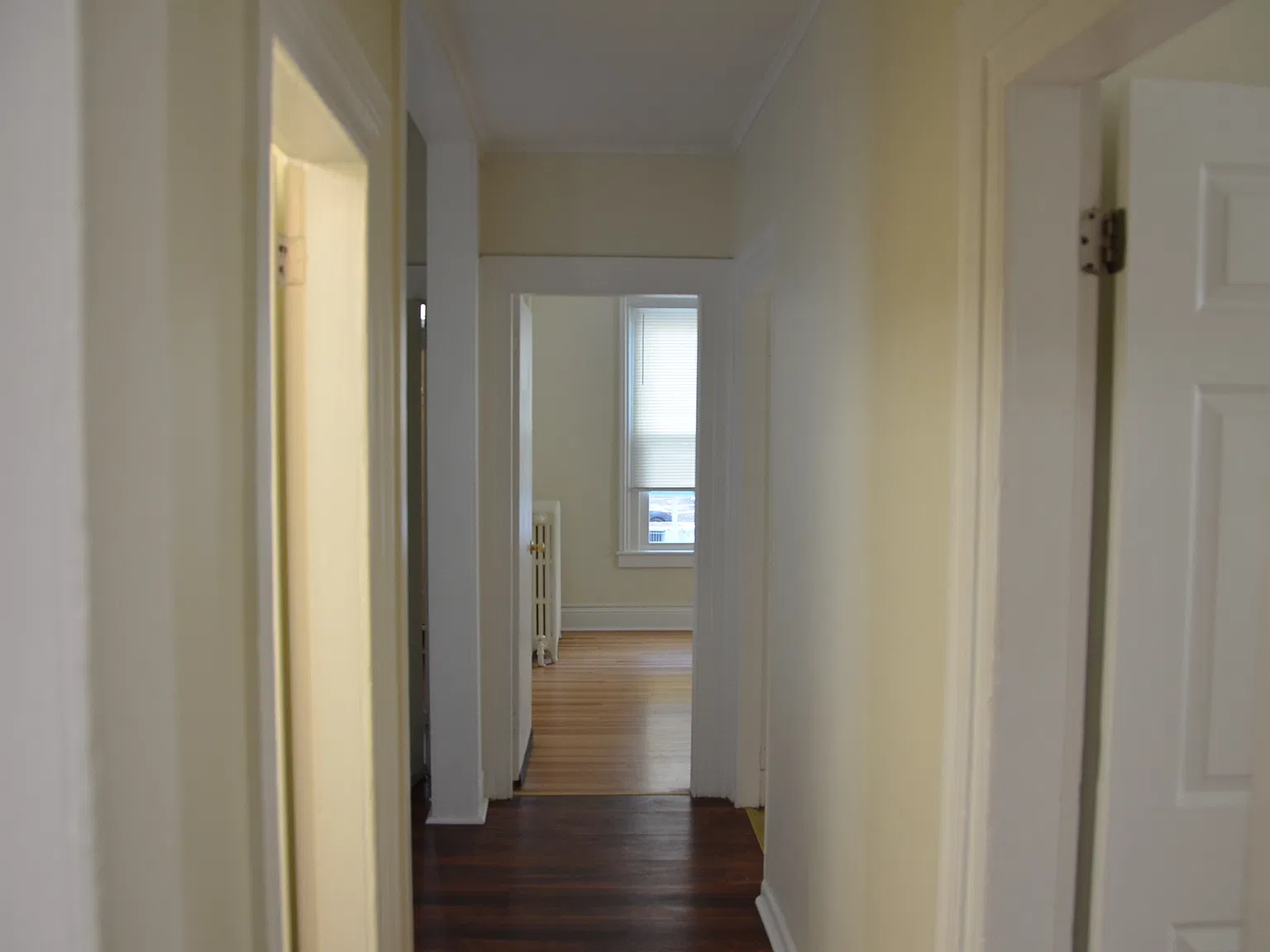 3 bed, 1000 sqft, $2,995 — Photo 4