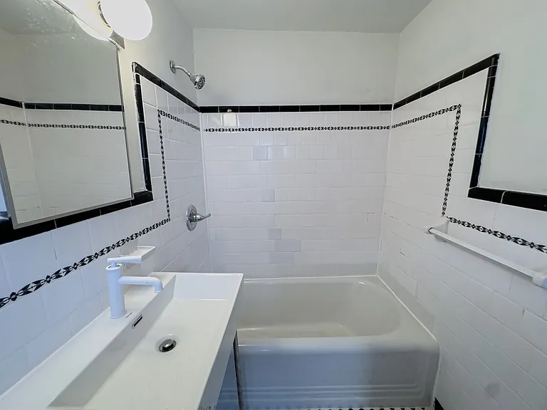 1223 N Franklin St #2F — Photo 22