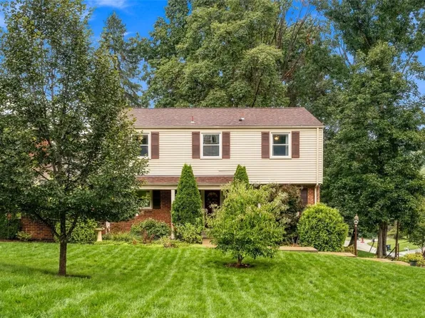 550 Clair Dr, Pittsburgh, PA 15241