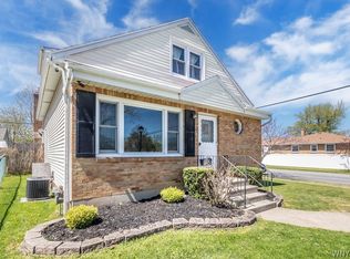 76 Lamson Rd, Buffalo, NY 14223