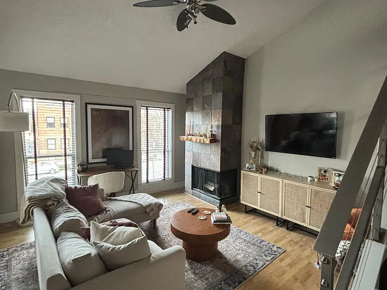 1304 N Alabama St #H — Photo 5