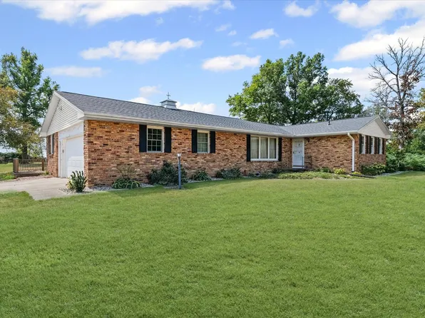 239 County Road 3300 N, Foosland, IL 61845