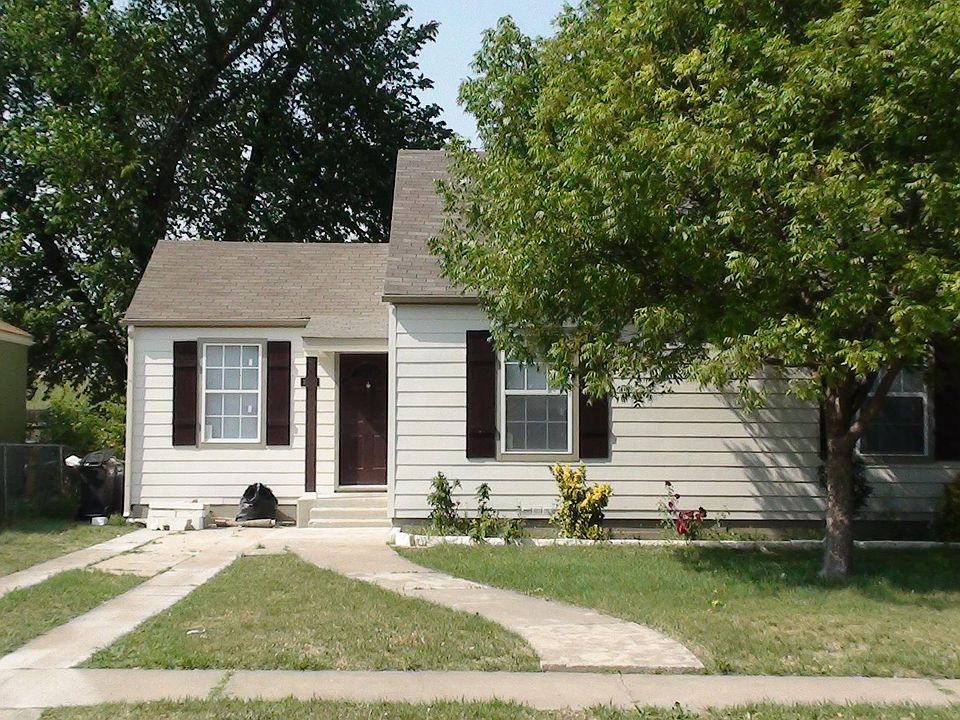 1st image of 3920 Locke Ave