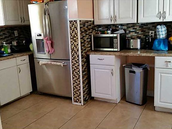 5th image of 222 Whittier Ave