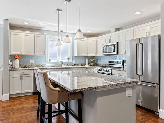 2nd image of 28 Sherman St #28