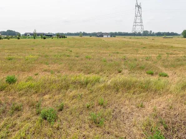 11607 Creek Top Rd, Menoken, ND 58558