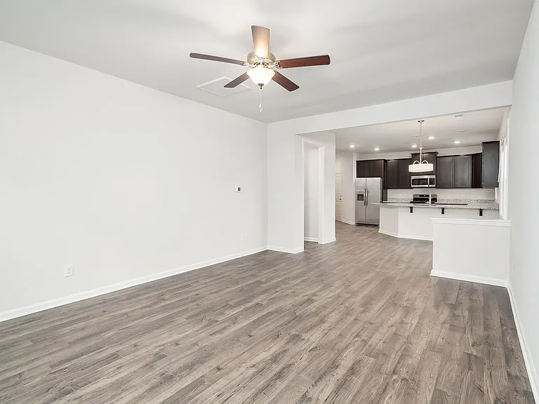 618 Count Fleet Ct — Photo 11