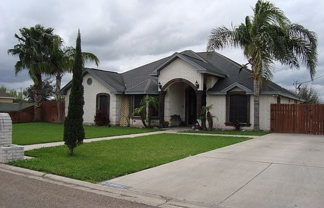 1st image of 10501 N 87th Ave
