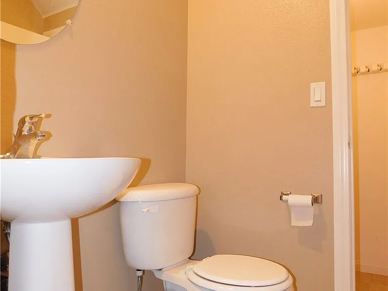 5275 Railroad River Ave — Photo 28