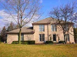 1412 Falcon Dr, Troy, MI 48098