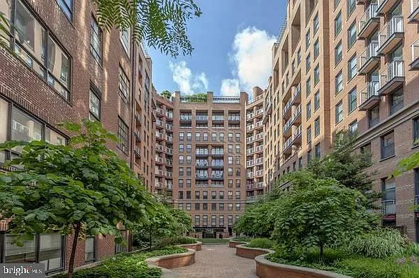 631 D St NW #330 — Photo 25