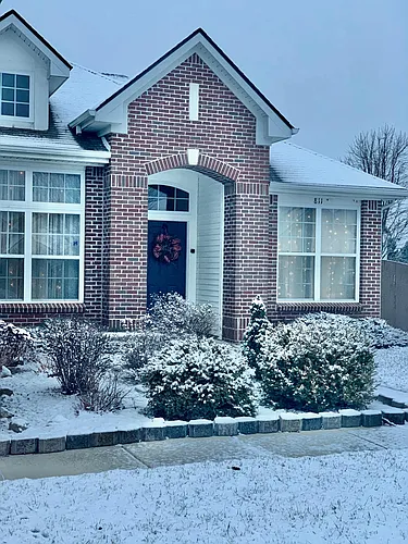 811 Bristle Lake Dr Photo 1