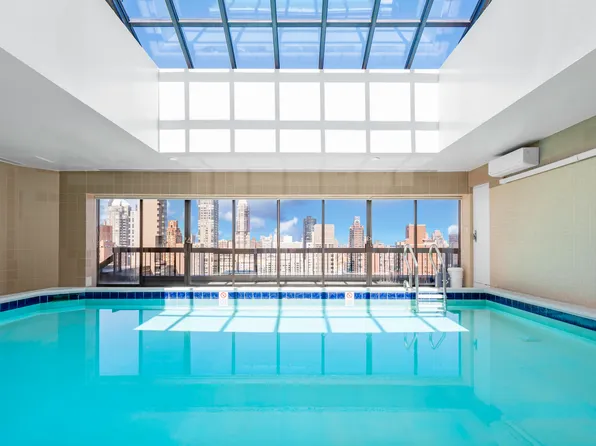 245 East 58th Street image 1 of 18