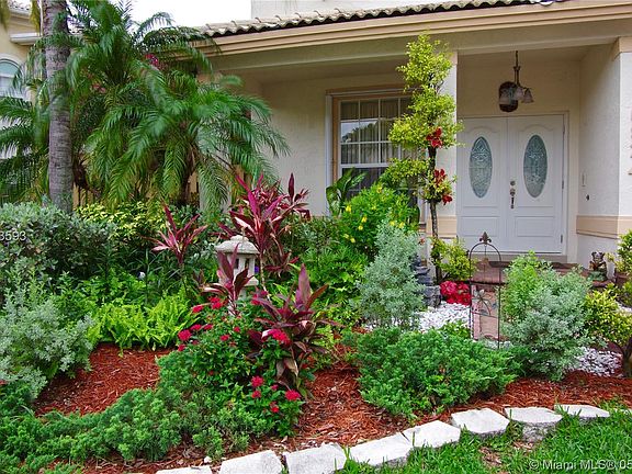 4th image of 6924 NW 107th Pl