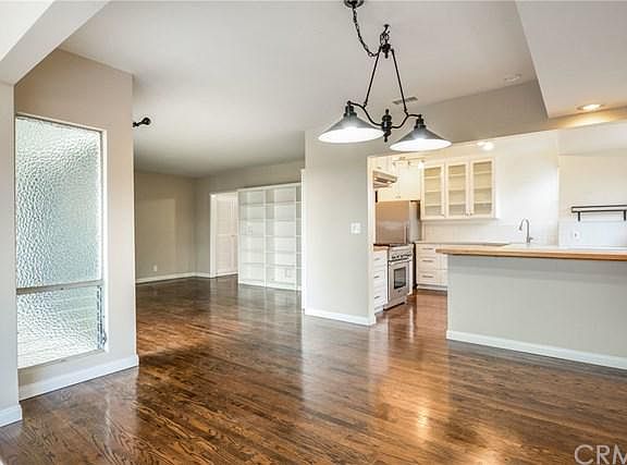 5th image of 23408 Susana Ave
