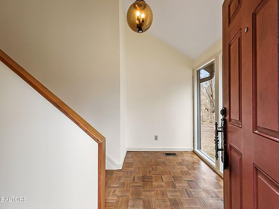 5th image of 5207 Green Rd