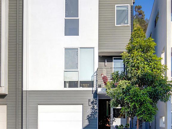 3rd image of 2522 N Via Artis Ave