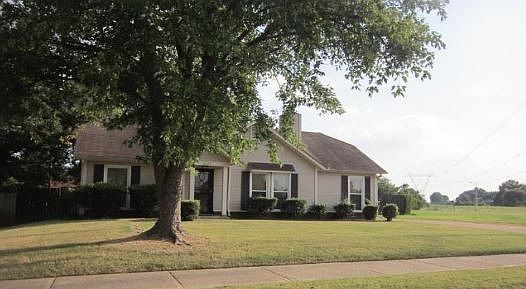 3rd image of 6627 Elkgate Dr