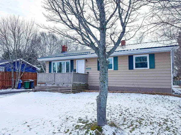 184 Southdale Ave, Charlottetown, PE C1A 6Z7