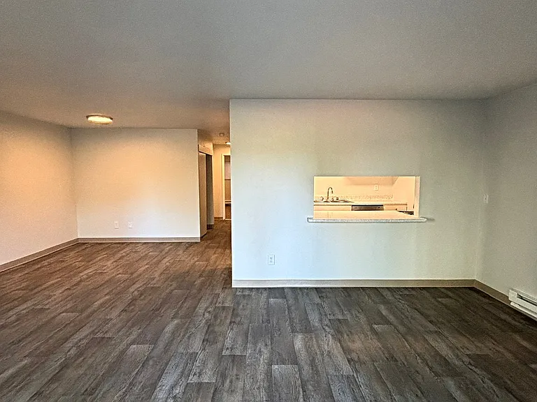 View Ridge Park Villa — Photo 3