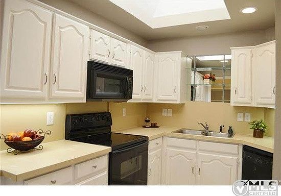 3rd image of 4109 Angelina Dr