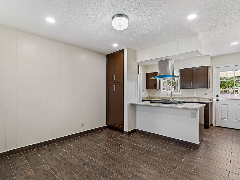2608 Dan Sikes Dr — Photo 4