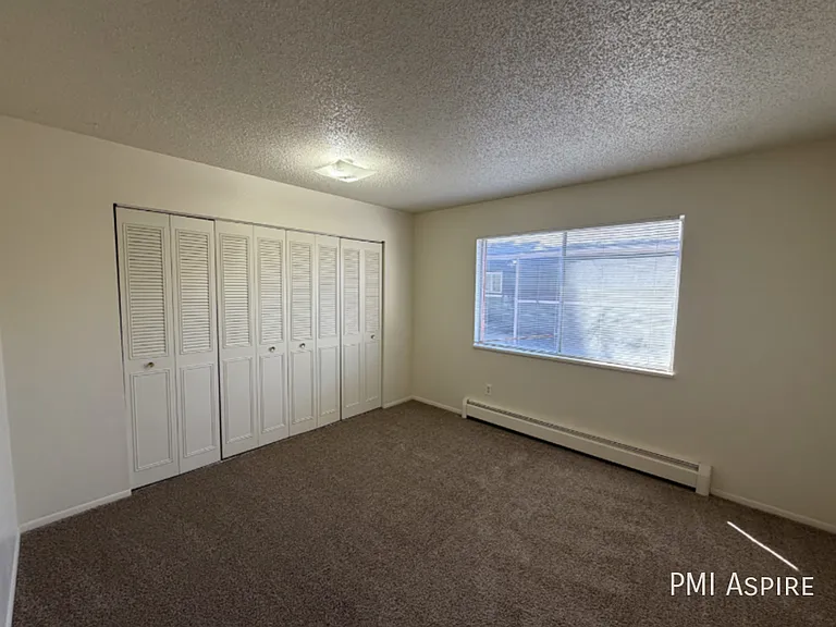 1329 Vivian St #102 — Photo 7
