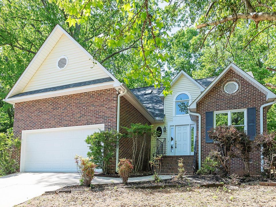 1st image of 10 Fox Ridge Way