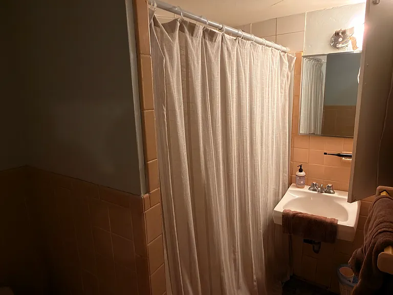 12 Keswick St #1 — Photo 1