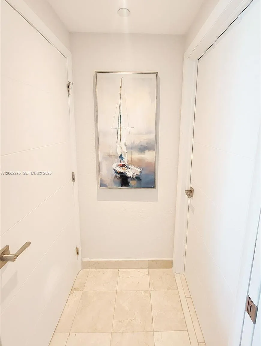 1 bed, 683 sqft, $3,850 — Photo 2